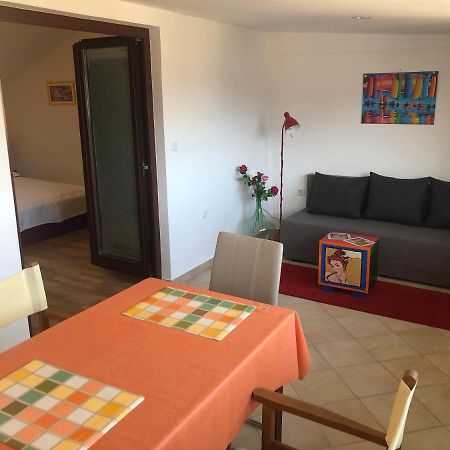 Studio Neven With Sea View Baška Екстериор снимка