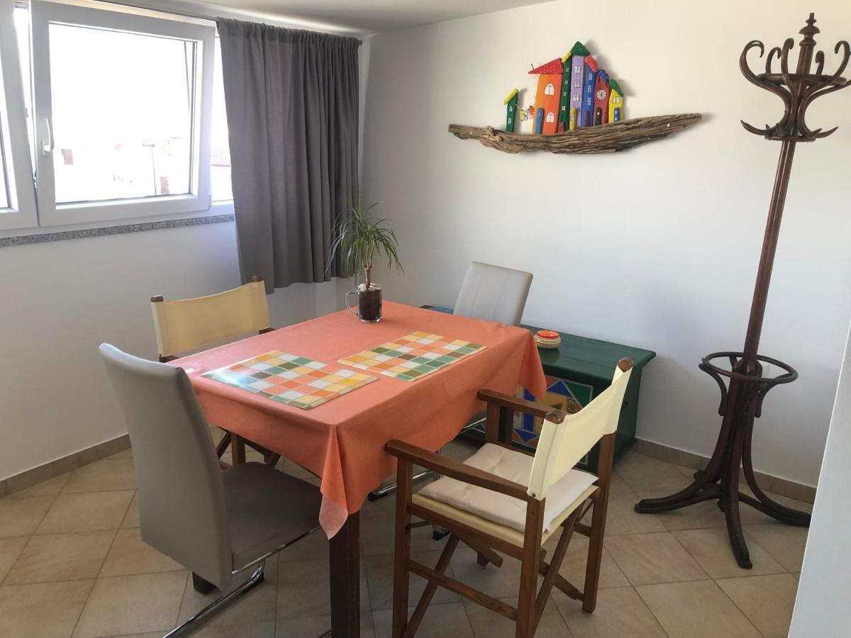 Studio Neven With Sea View Baška Екстериор снимка
