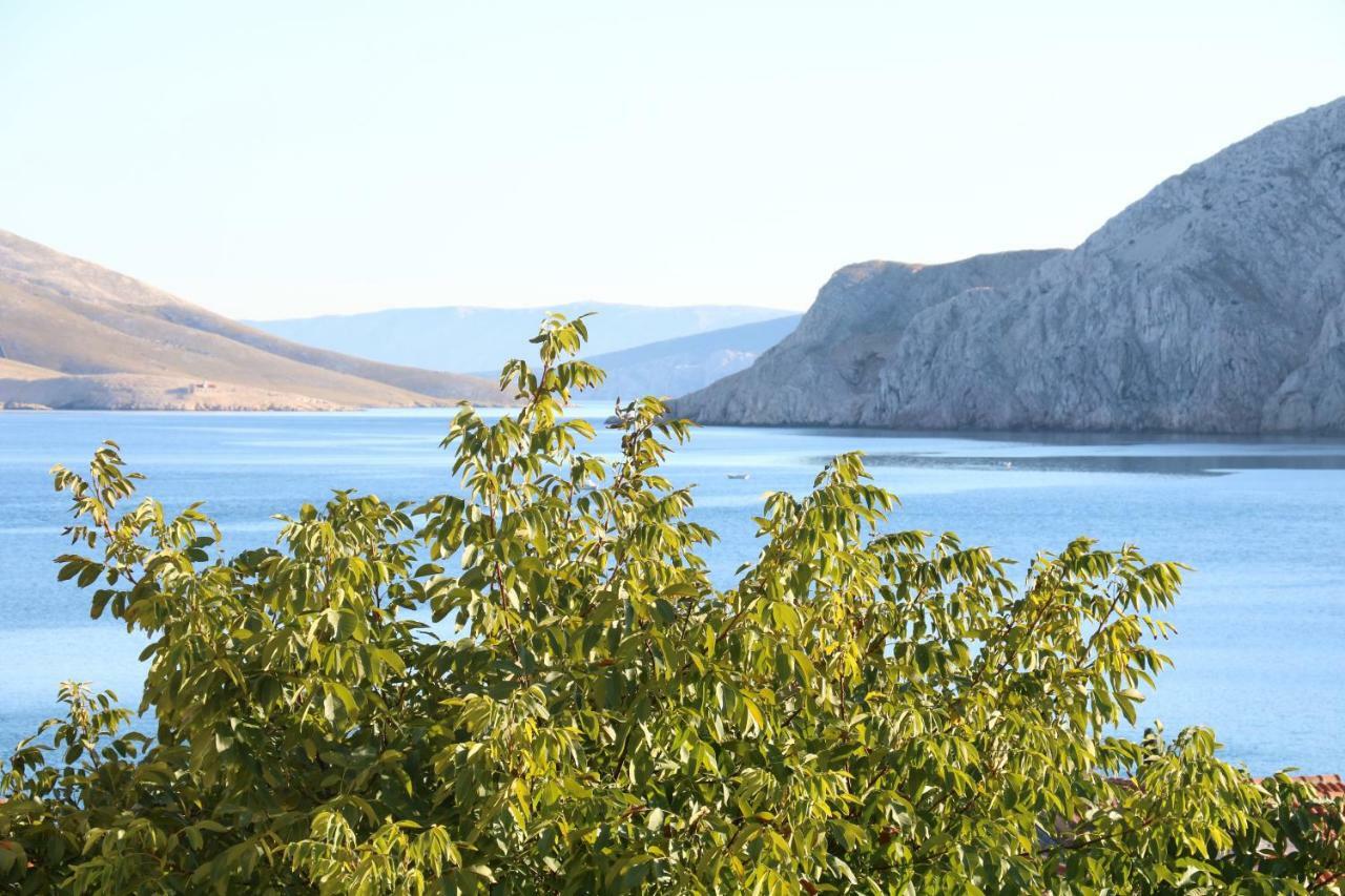 Studio Neven With Sea View Baška Екстериор снимка
