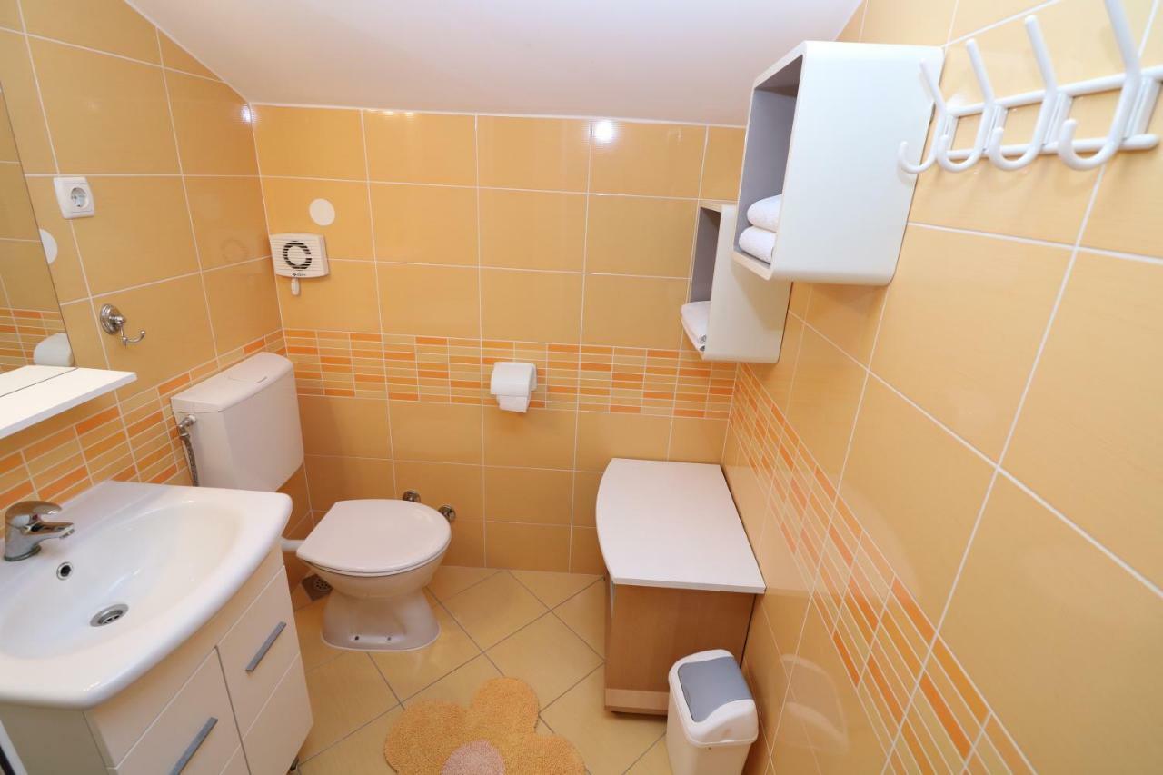 Studio Neven With Sea View Baška Екстериор снимка